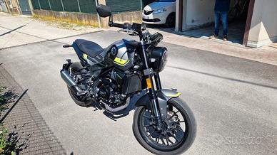 Benelli Leoncino 250