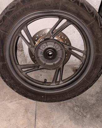 Cerchio sh 125 originale lieve ammaccatura