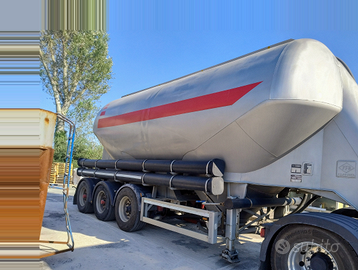 Semirimorchio silos cisterna FFB 36mc3 paratia