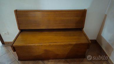 Cassapanca in legno