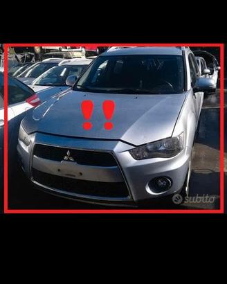 ricambi Mitsubishi Outlander 4WD 