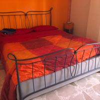 Letto matrimoniale ferro battuto con contenitore