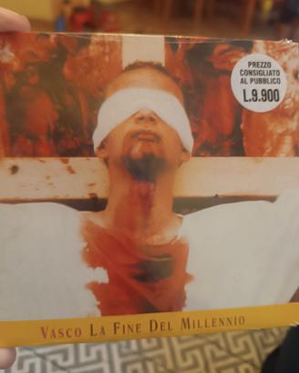 La Fine Del Millennio

diVasco Rossi

CD 