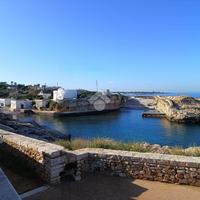 VILLA A SCHIERA A POLIGNANO A MARE