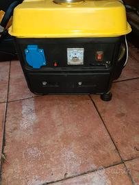 generatore di  corrente 800 watt