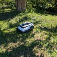 Robot tagliaerba GOAT G1 e 6 Beacon