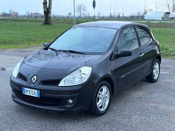 Renault Clio 1.2 benzina 2008 Le Iene