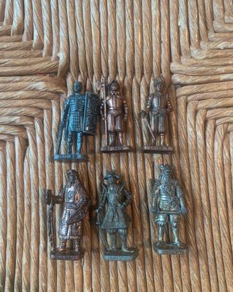 6 Soldatini in miniatura anni 90 sorprese kinder f