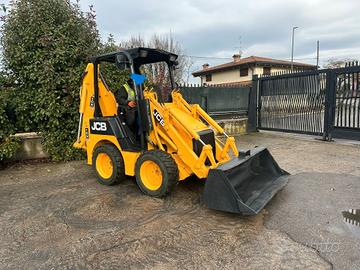 P161 Terna 35 q JCB 1CX