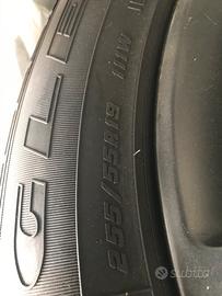 Gomme pneumatici nuovi con cerchi velar 255/55/19