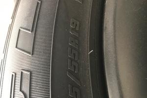 Gomme pneumatici nuovi con cerchi velar 255/55/19