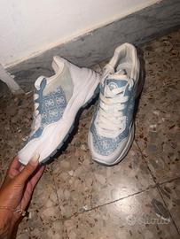 Scarpe Guess