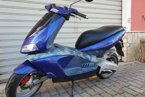 Scooter Aprilia Area 51