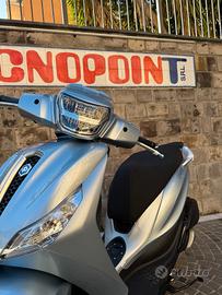 Piaggio Medley 125 base