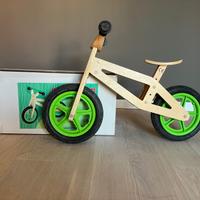Bicicletta bambino in legno senza pedali