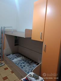 Cameretta moderna arancione
