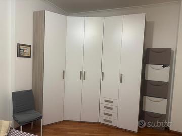 Armadio ad Angolo Bianco con Cassetti