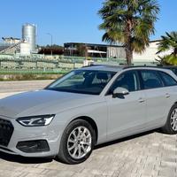 Audi A4 Avant 40 TDI quattro S tronic Business