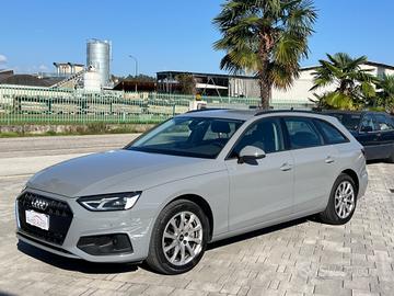 Audi A4 Avant 40 TDI quattro S tronic Business