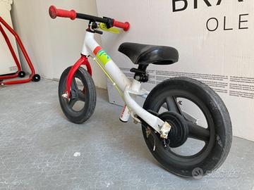 Triciclo senza pedali