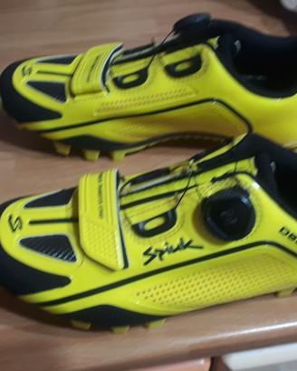 Scarpe Spuik nuove. 41 e mezzo