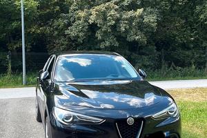 Alfa Stelvio 2.2 210 cv Motore Rotto