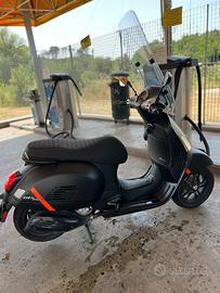 Vespa GTS 300 S come nuova