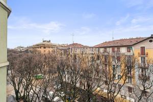 BILOCALE PIANO ALTO CITTÀ STUDI