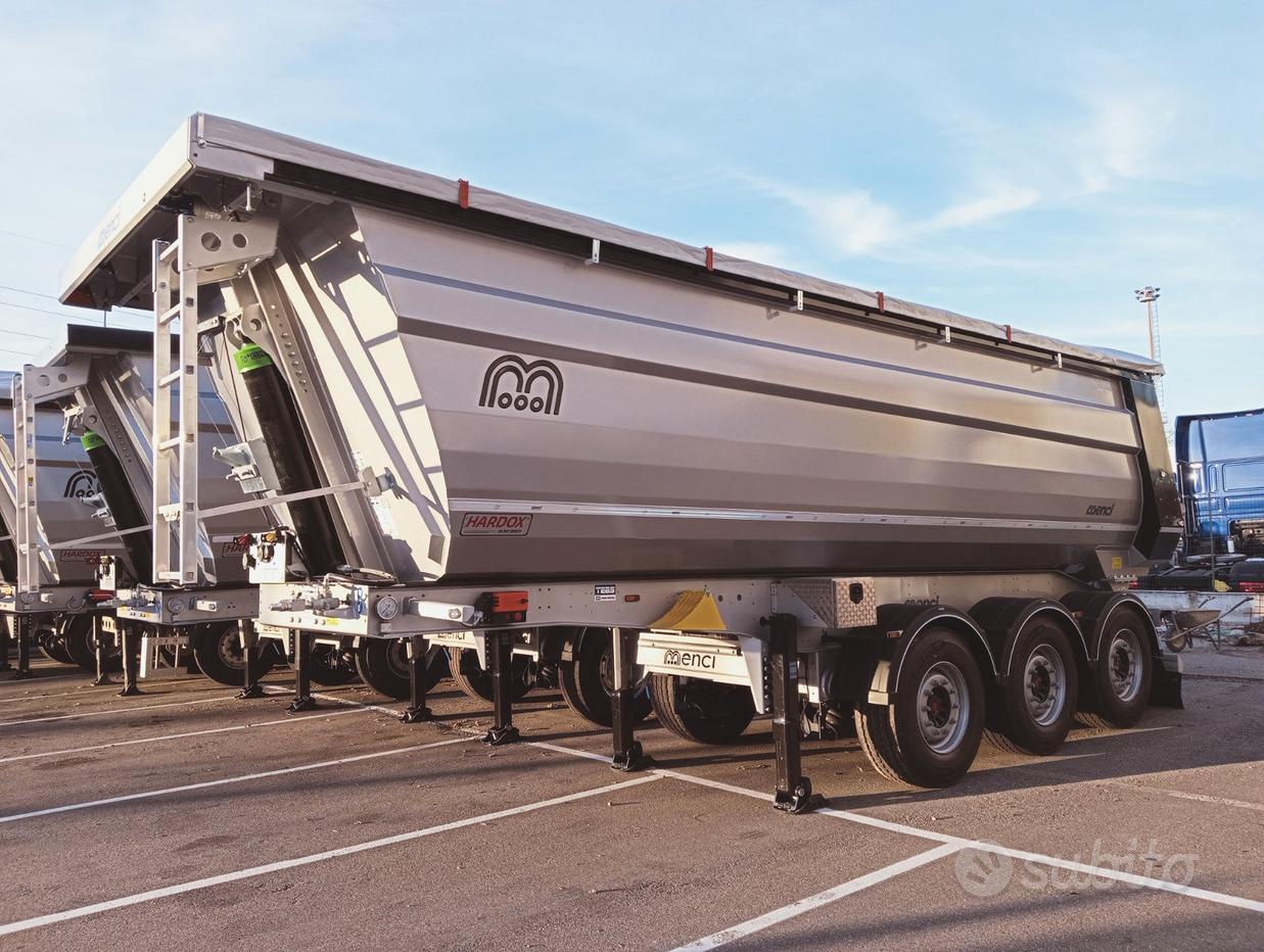 LUVERNE 251034 Parafanghi Posteriori Gomma Testurizzata Per Ram 3500 – Protezione Antidetriti Con Piastre Acciaio Inox