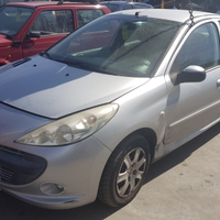 Peugeot 206 + 1.1cc GPL anno 2010 solo x ricambi