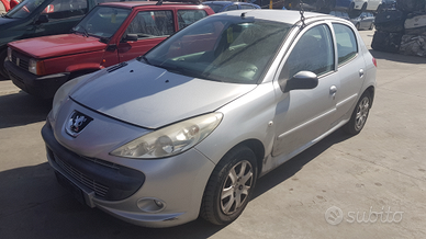 Peugeot 206 + 1.1cc GPL anno 2010 solo x ricambi