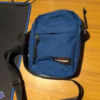 eastpack tracolla blu