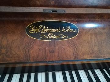 Pianoforte verticale inglese John Brinsmead & Sons