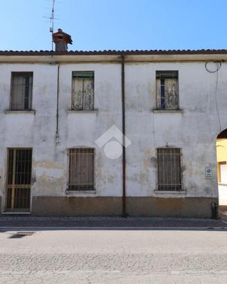CASA SEMINDIPENDENTE A MARMIROLO