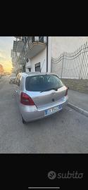 TOYOTA Yaris - 2007