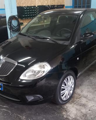 Lancia Ypsilon GUIDABILE ANCHE DA NEOPATENTATI