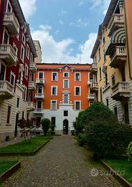 Camera per studentessa città studi