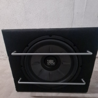 Subwoofer marca JBL 1000 watt