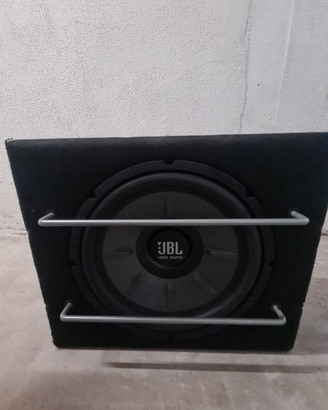 Subwoofer marca JBL 1000 watt