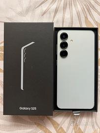 SAMSUNG Cellulare, Orologio, Auricolari e SmartTag