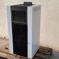 stufa pellet canalizzata  3  uscite 14 kw