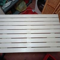 Tavolo in legno da esterno