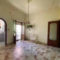 4 LOCALI A PALERMO