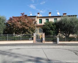 VILLA A SCHIERA A GALZIGNANO TERME