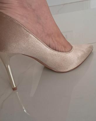 scarpe nuove senza cartellino
