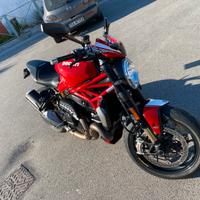 Ducati Monster 1200 R