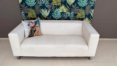 Divano Ikea ecopelle modello Klippan