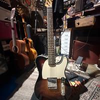 Fender Squier FSR Classic Vive’60s Custom Esquire