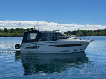 Jeanneau Merry fisher 895 (solo lago )