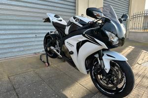 HONDA CBR 1000RR